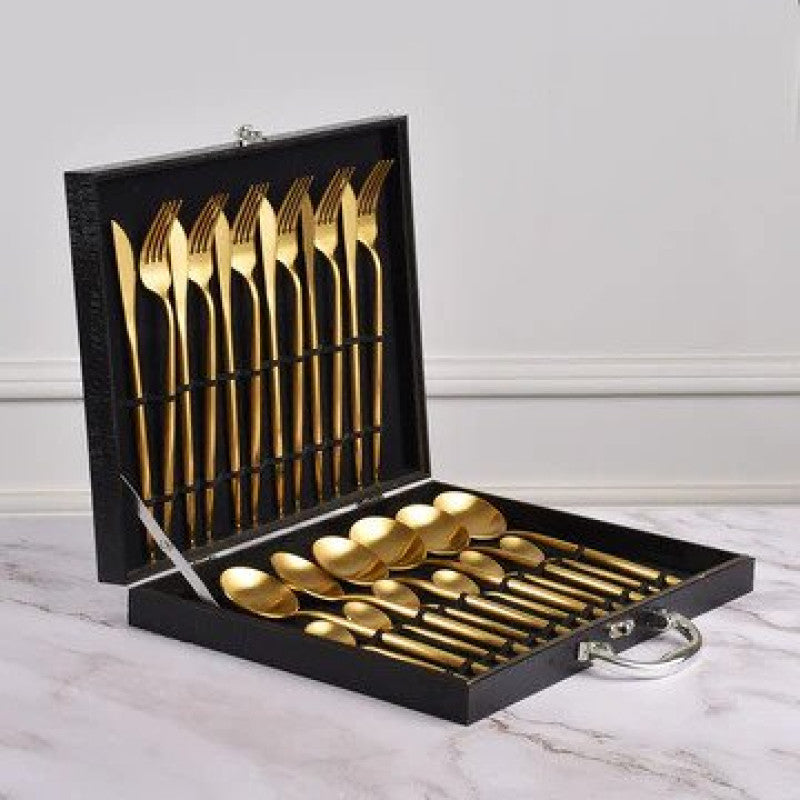 Pure Golden Dinnerware Cutlery Set – 24 Pieces | Elegant & Luxury Tableware
