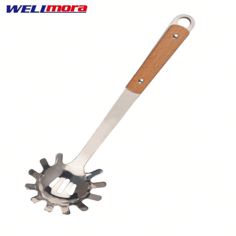 Stainless steel Woden Handel nudel spoon.