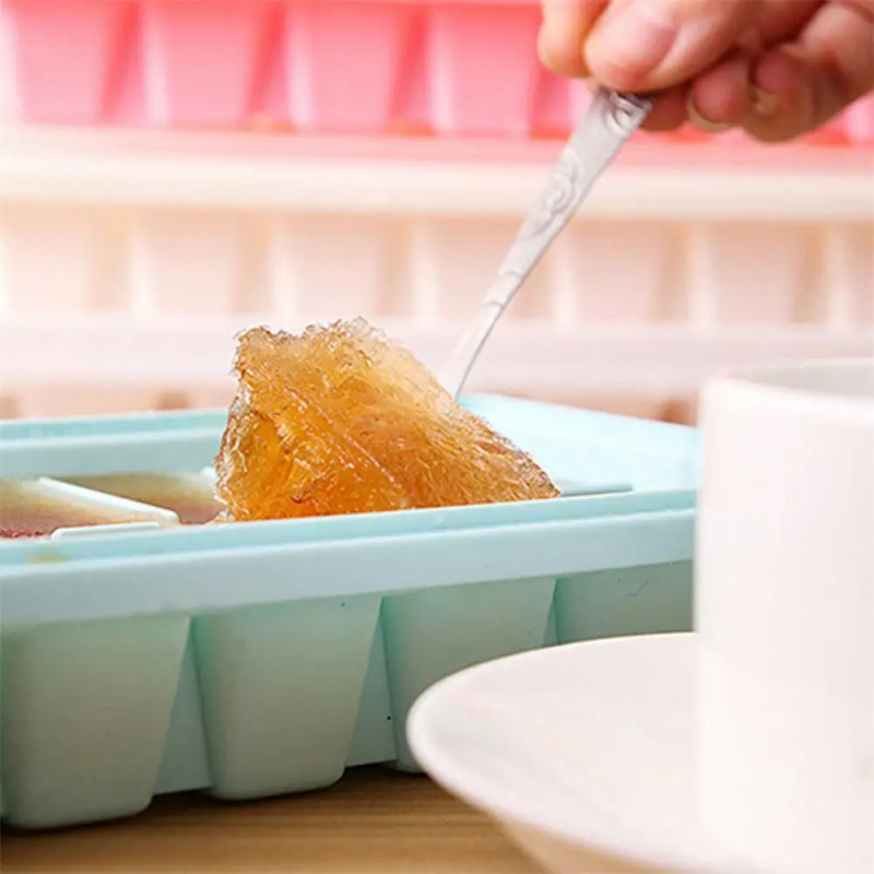 Non-Stick Ice Cube Tray with Lid – Plastic Mold for Ice, Jelly & Drinks | Buy Online in Pakistan