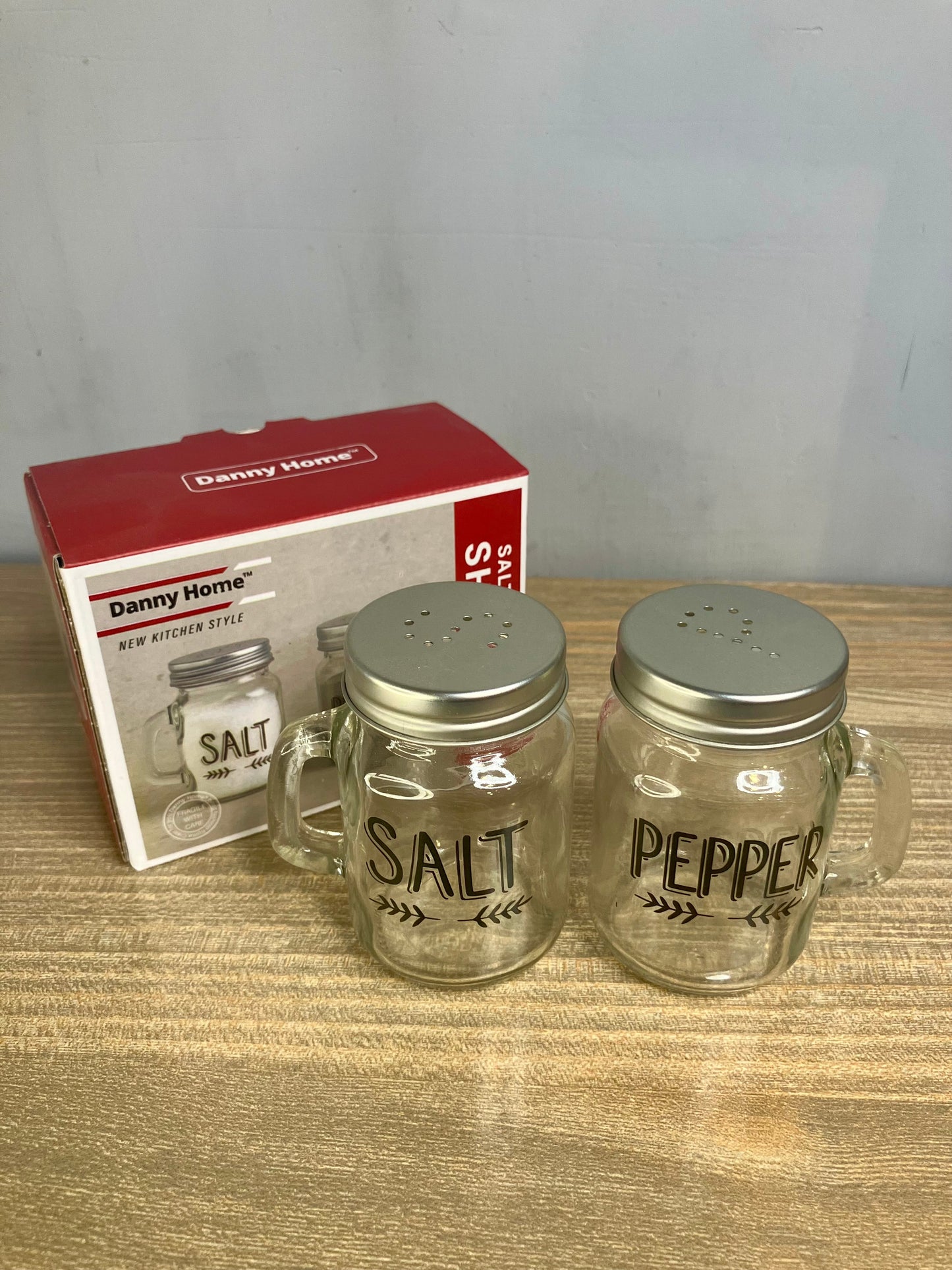 Danny Home Salt & Pepper Shaker Set