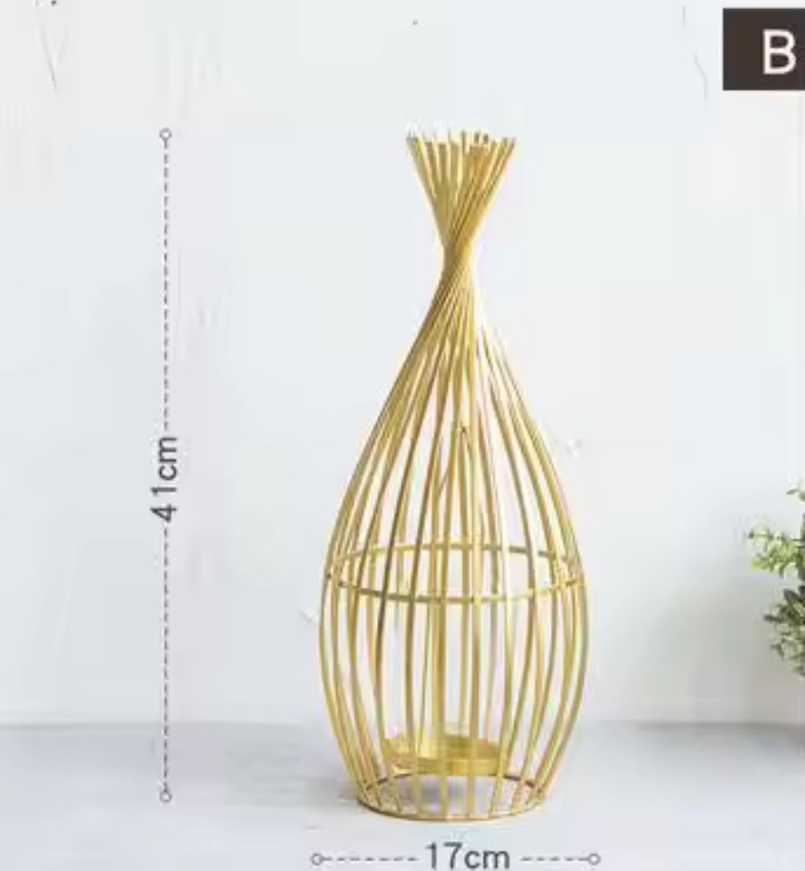 Golden Wrought Iron Geometric Candle Stand