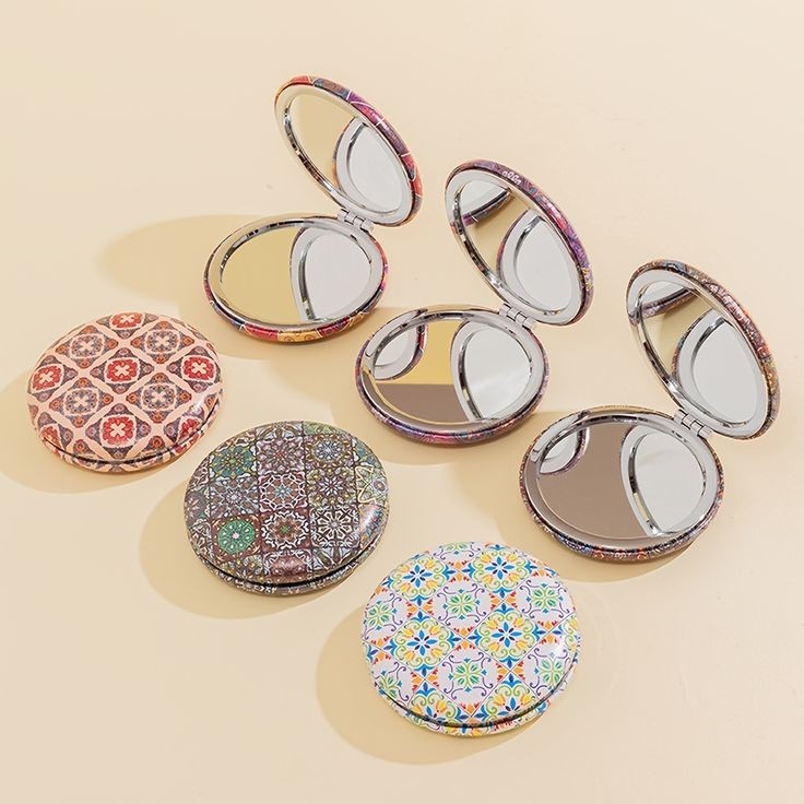 Foldable Vintage Pocket Mirror