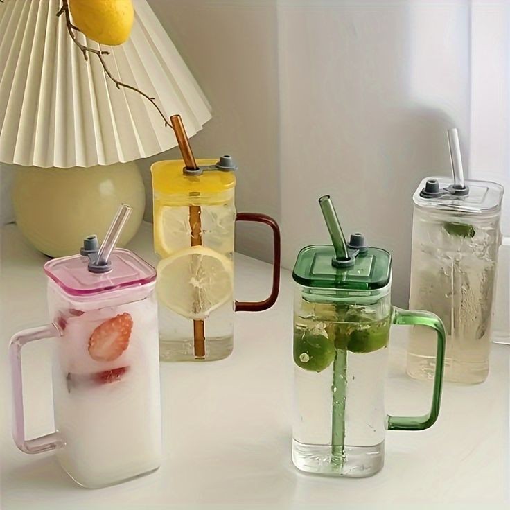 Transparent Square Drinking Glass With Lid And Straw