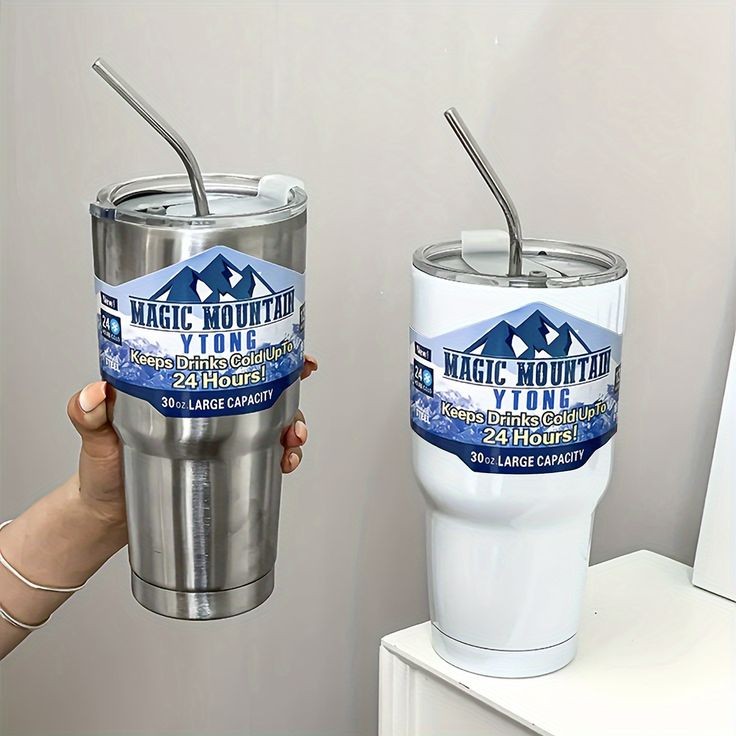 Stainless Steel Carnival Tumbler With Straw, 900ml Capacity