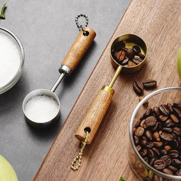 Hangable Measuring Spoon with Wood Handle