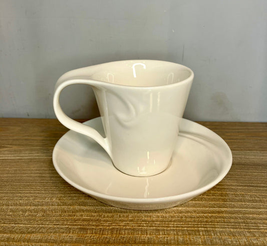 Symphony Porcelain Set Of 4 Cups & 4 Saucers