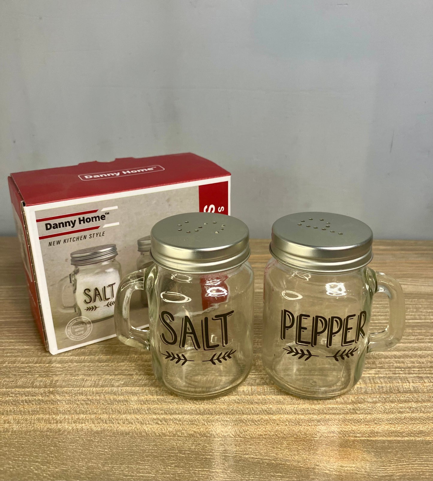 Danny Home Salt & Pepper Shaker Set