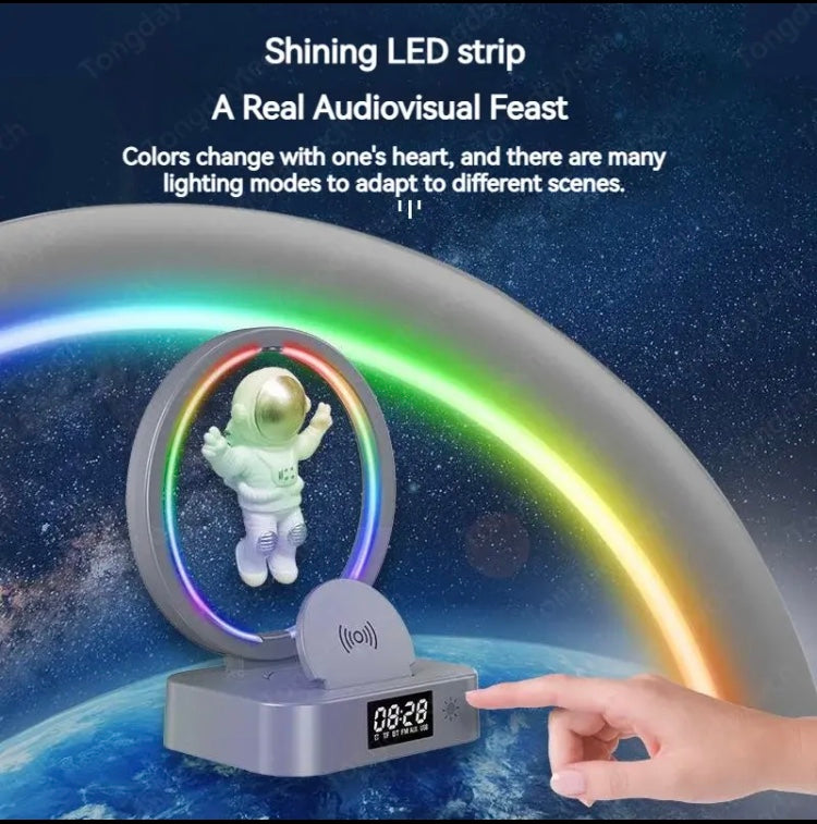 Astronaut Atmosphere Night Light With Bluetooth Speaker