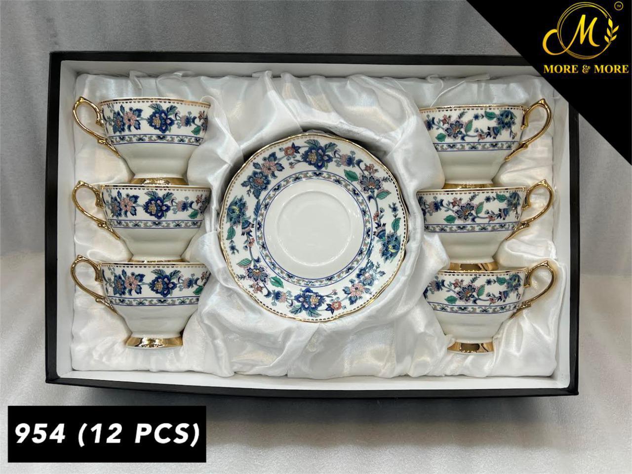 Royal Albert-Style Cup & Saucer Set – Design : 954-F