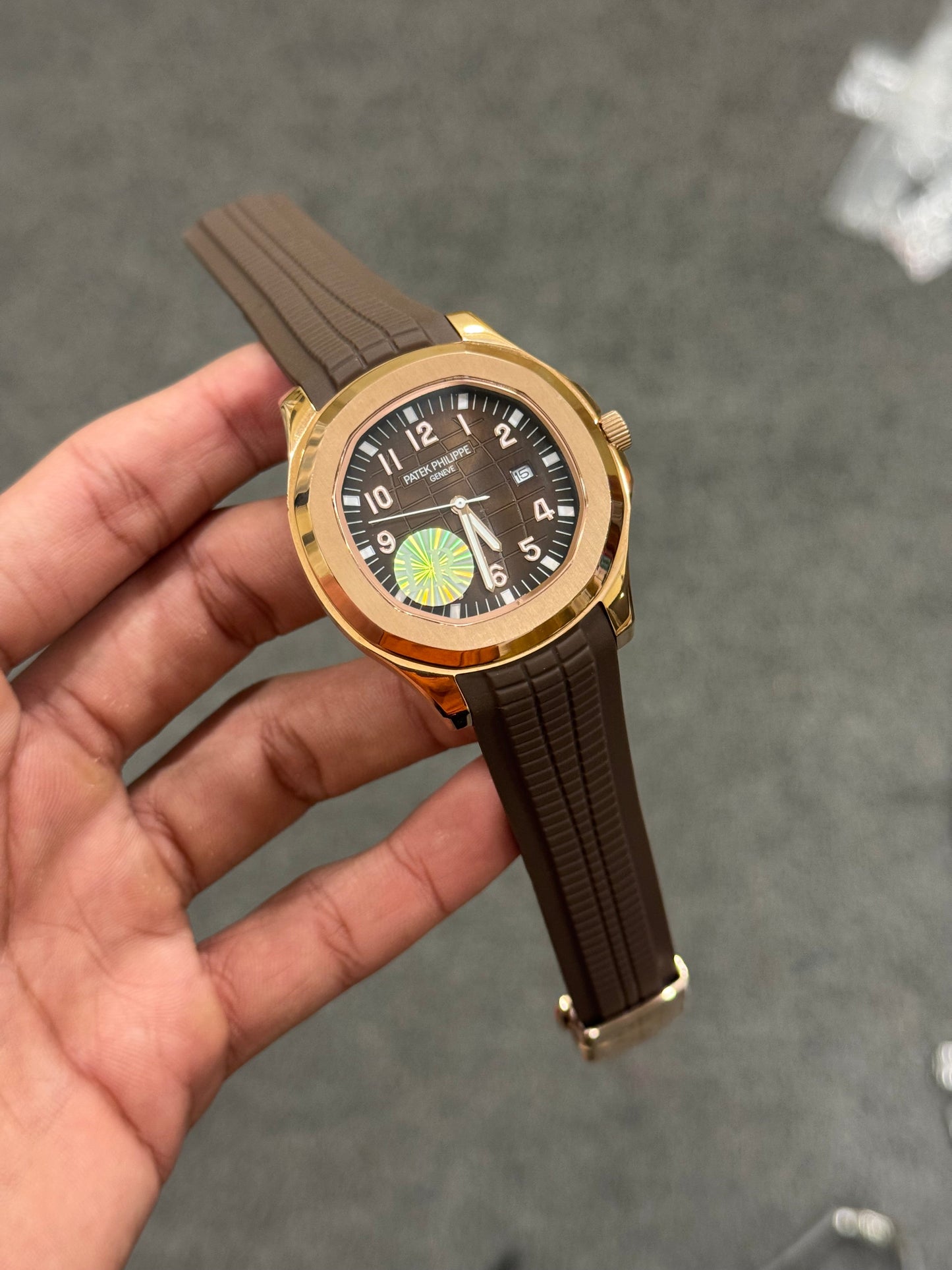 Aquanaut Quartz | Rose gold Case | Brown dial | Brown Strap