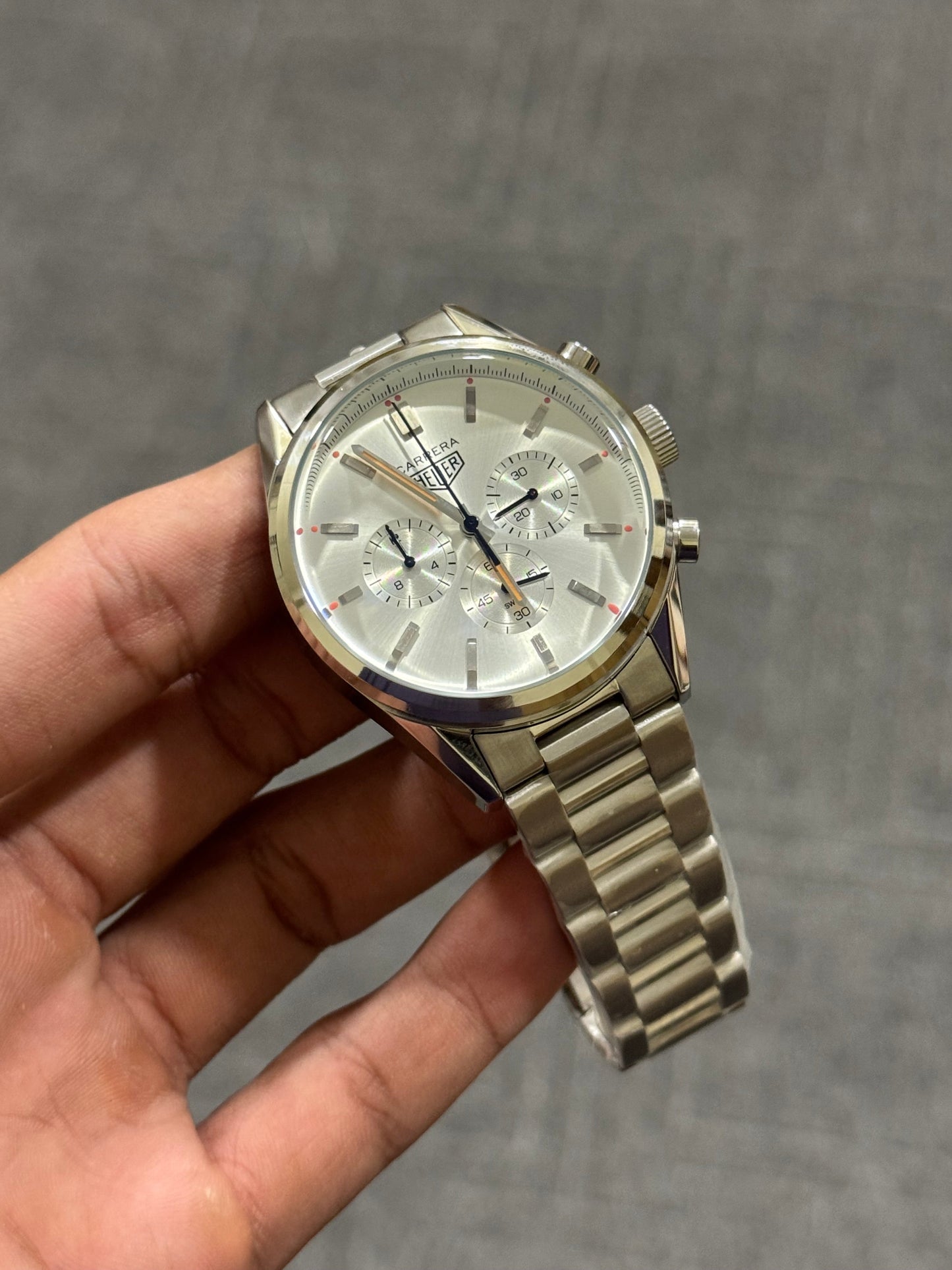 CHRONOGRAPH SILVER CASE WITH DIAL & SILVER CHAIN STRAP