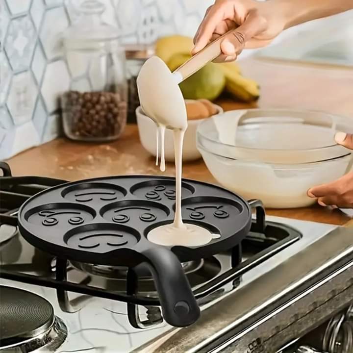 Smiley Face Pancake Pan 27 cm