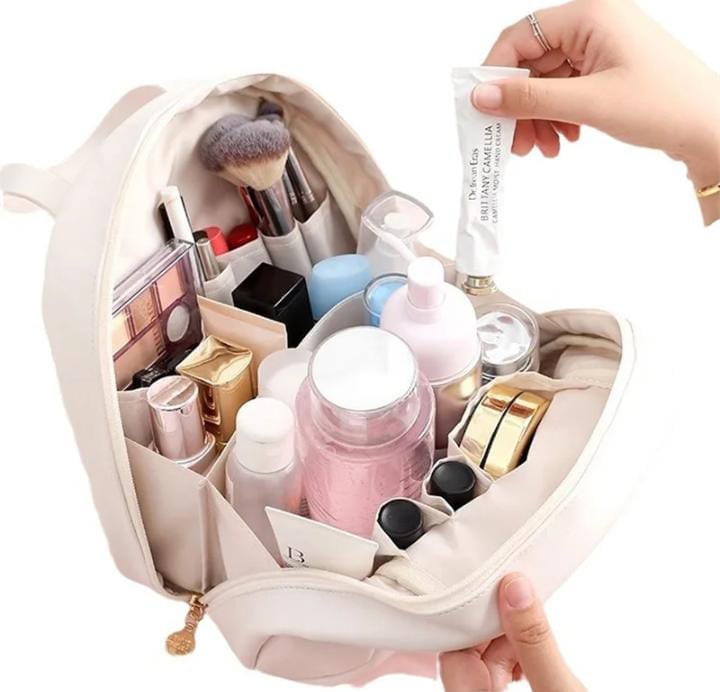 Large capacity round cosmetics pouch