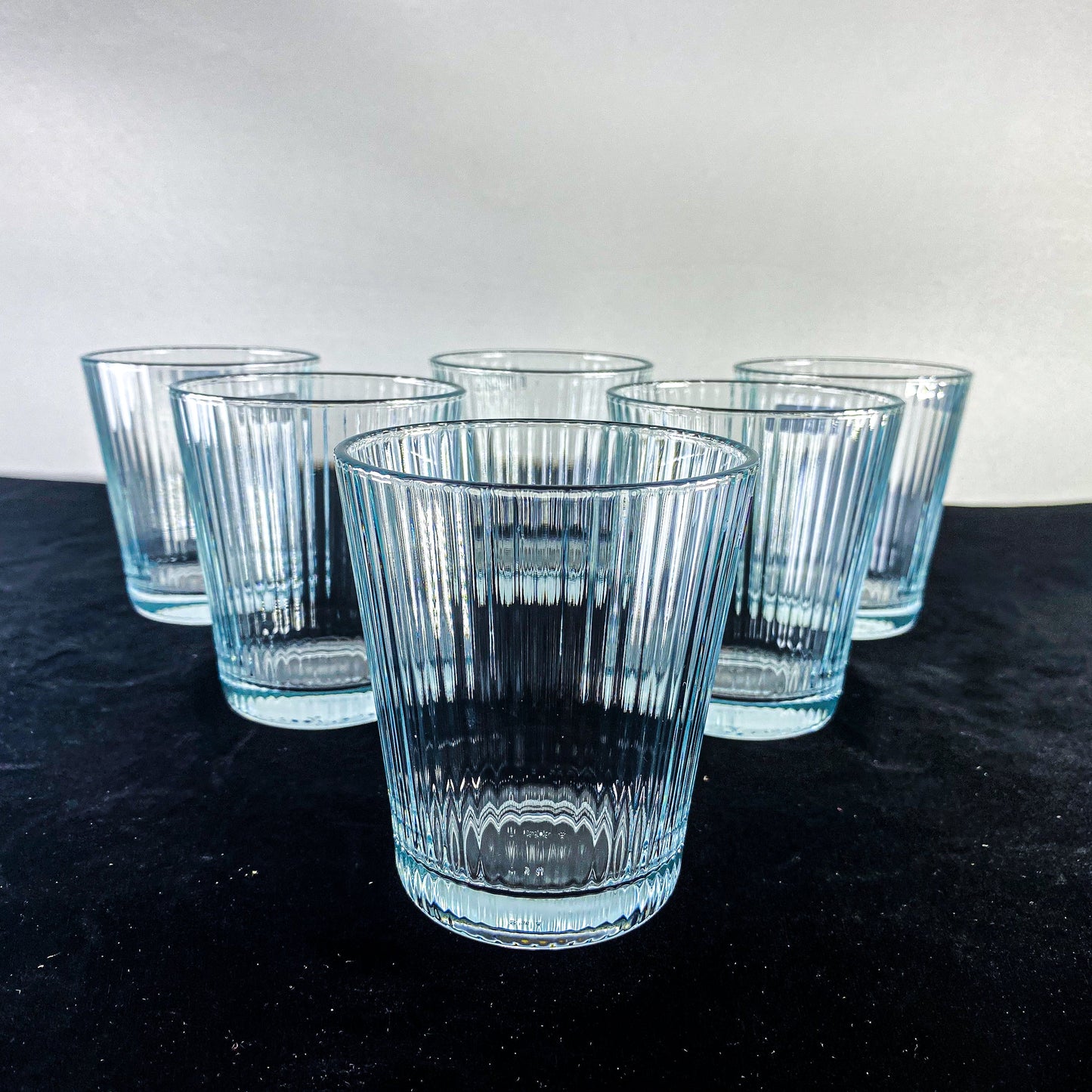 6 PCS  GLASS Ideal for serving water, juice, or cocktails