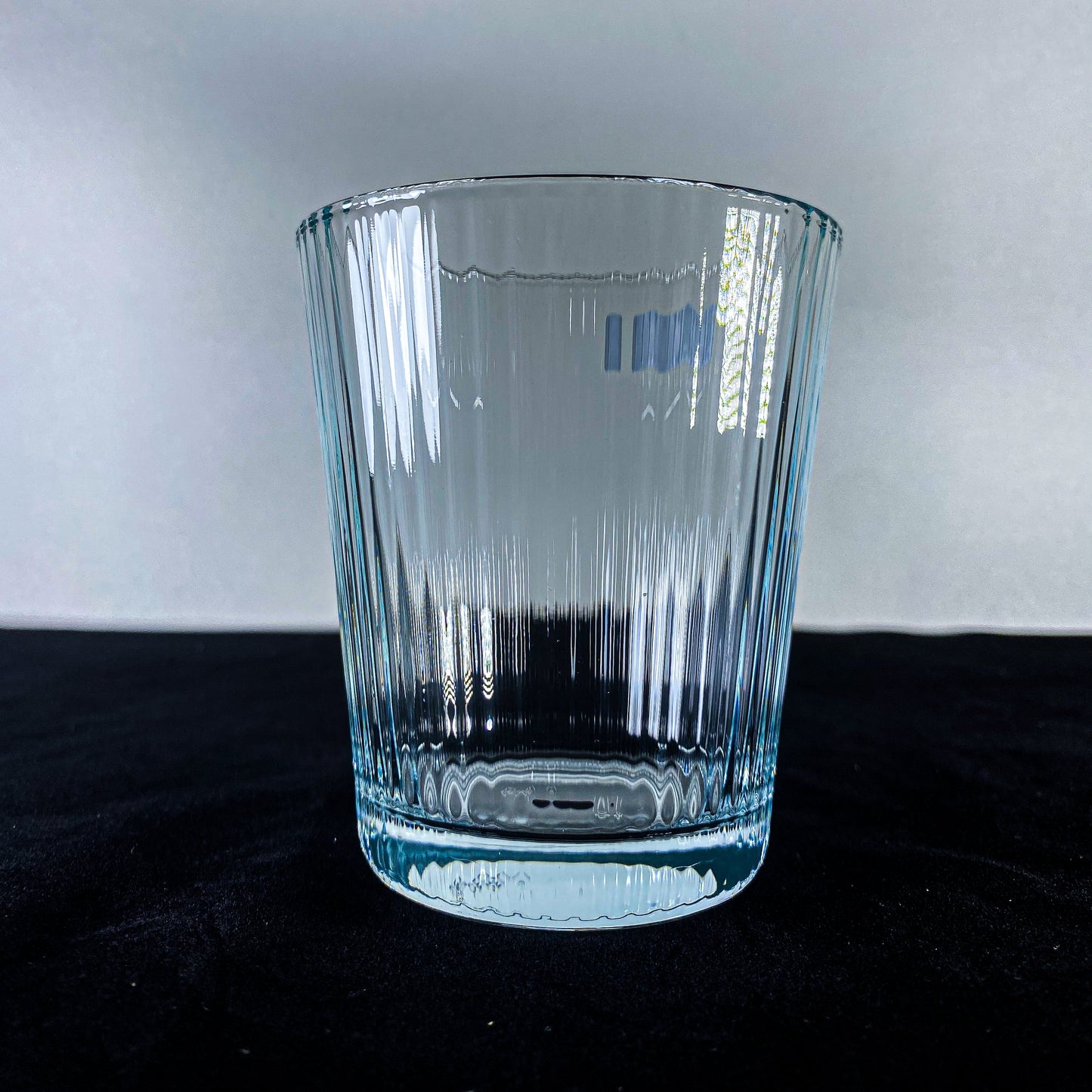 6 PCS  GLASS Ideal for serving water, juice, or cocktails