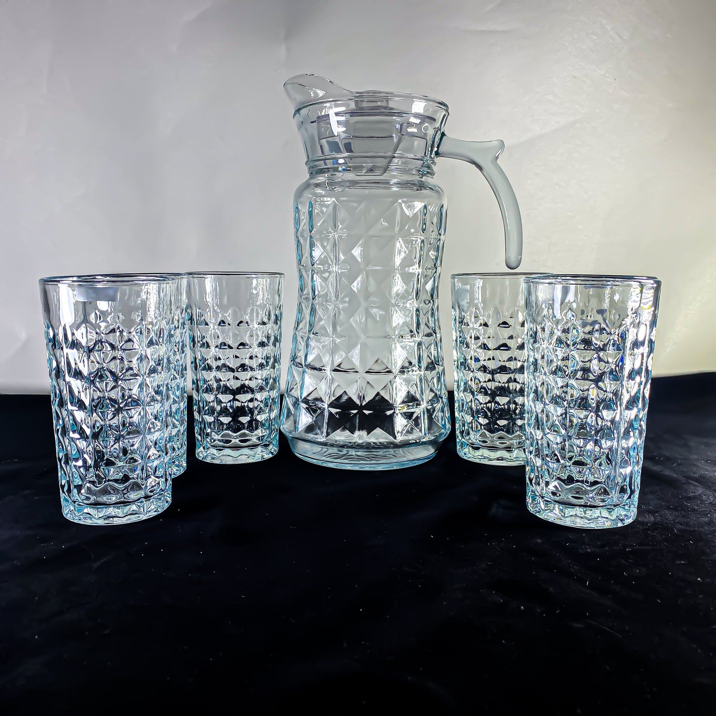 7PCS SET, 6 GLASS AND 1 JUG ENJOY A LUXARY FEELING ,1700/278ml