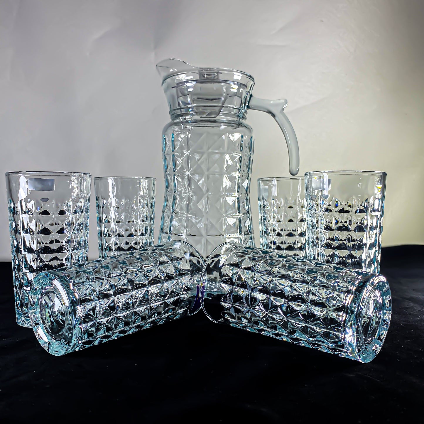 7PCS SET, 6 GLASS AND 1 JUG ENJOY A LUXARY FEELING ,1700/278ml