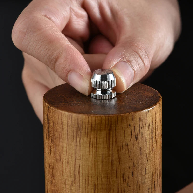 Wood & Acrylic Pepper Crusher – Adjustable Spice Grinder