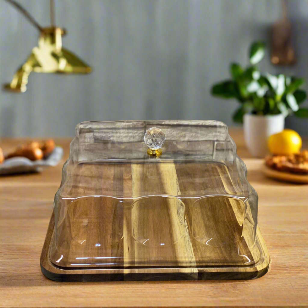 Stylish Cake Dish With Bamboo Base & Acrylic Lid