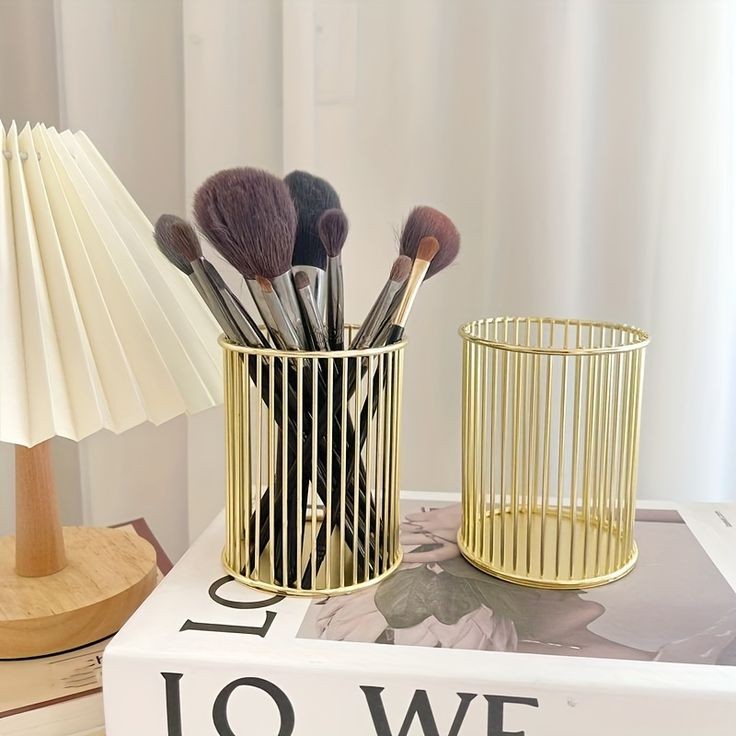 Metal Cosmetic Organizer for Makeup Brushes and Pens