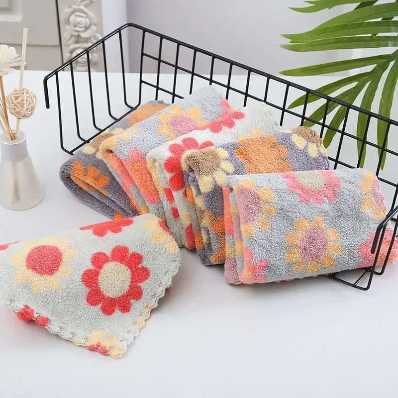 Floral Pattern Soft Cotton Face Towels – Absorbent & Quick-Dry Washcloths for Bathroom & Travel (Set of 5)