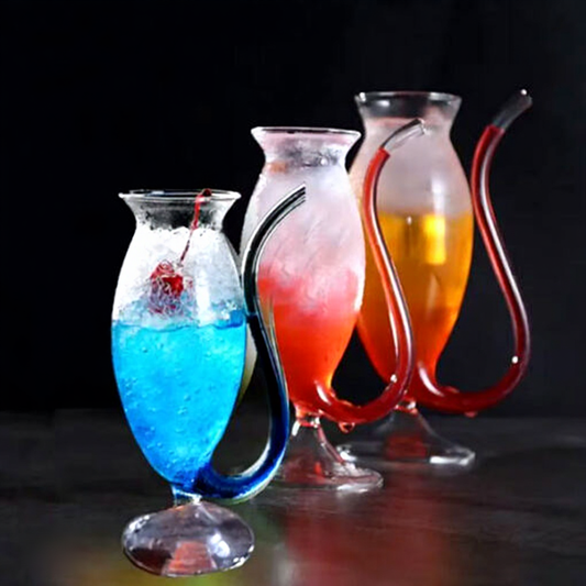 Curved Straw Cocktail Glass - 320ml